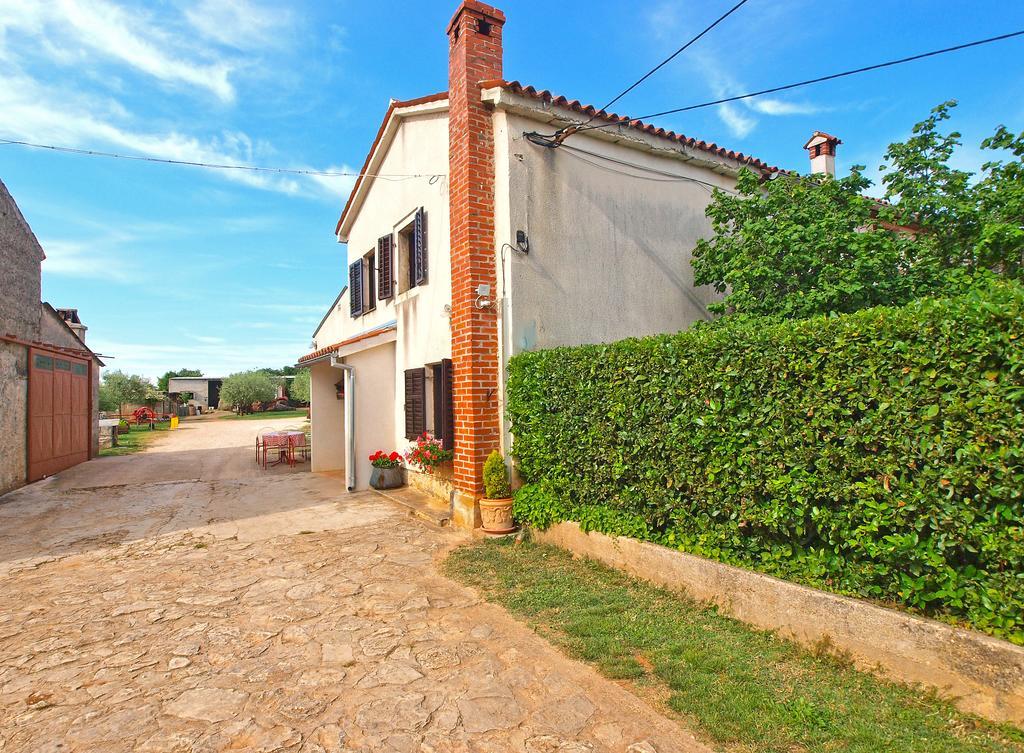 Willa House Monteci 1378 Galižana Zewnętrze zdjęcie