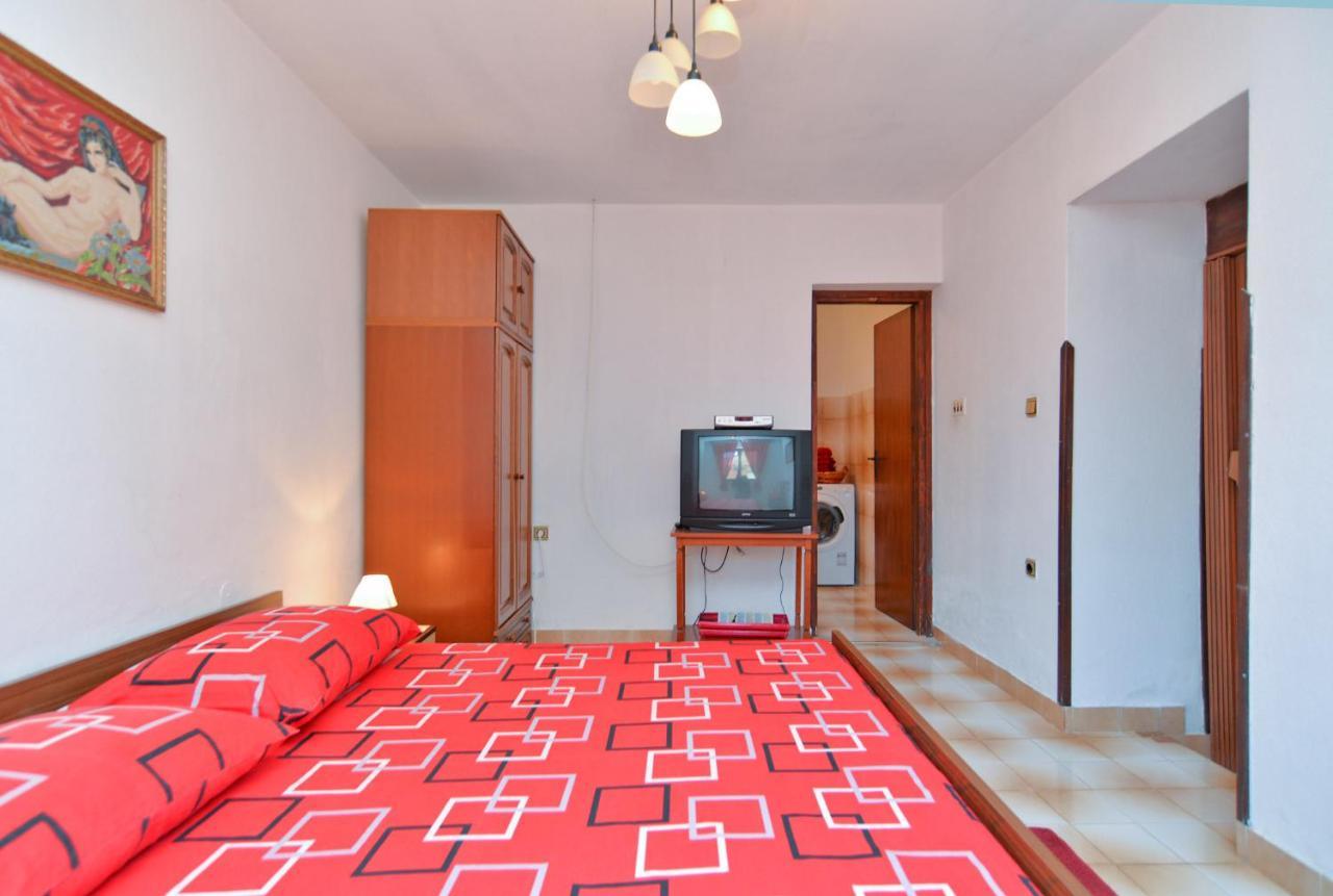 Willa House Monteci 1378 Galižana Zewnętrze zdjęcie